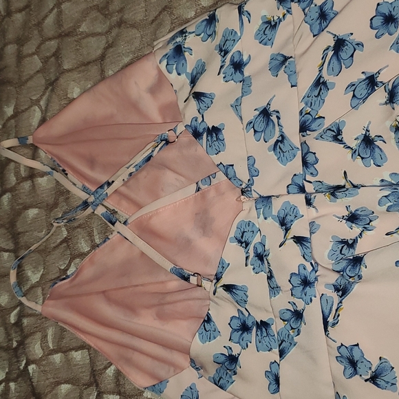 Romper - Picture 4 of 5